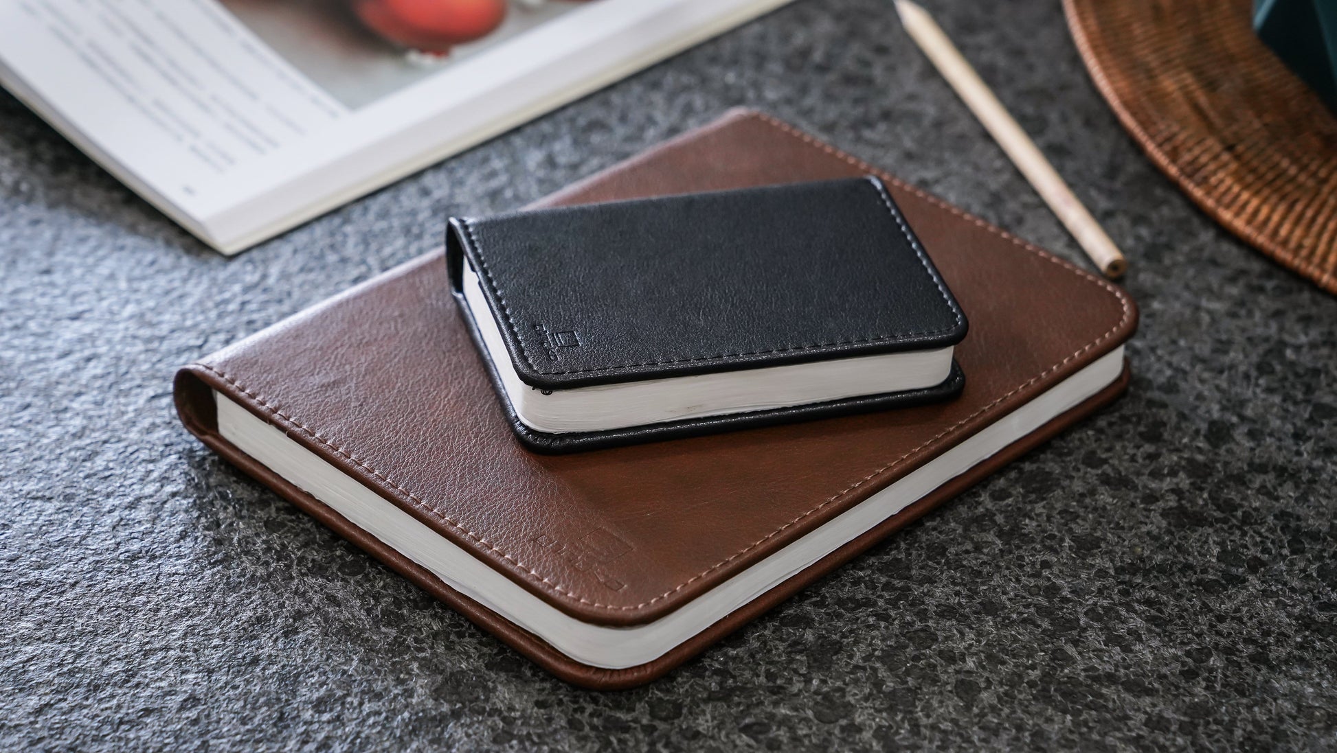 The Gingko Smart Book Light *Red Dot Design Award Winner* - ShopGreenToday