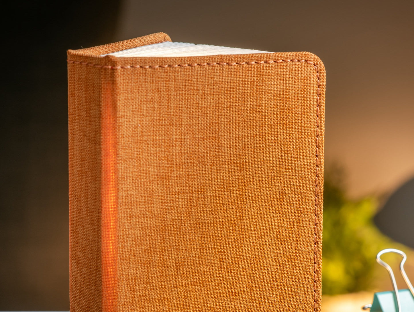 Gingko Linen Fabric Smart Book Light *Red Dot Design Award Winner* - ShopGreenToday