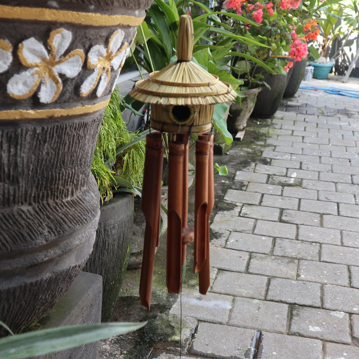 Medium Seagrass Bird Box with Chimes 45 x 17cm - ShopGreenToday