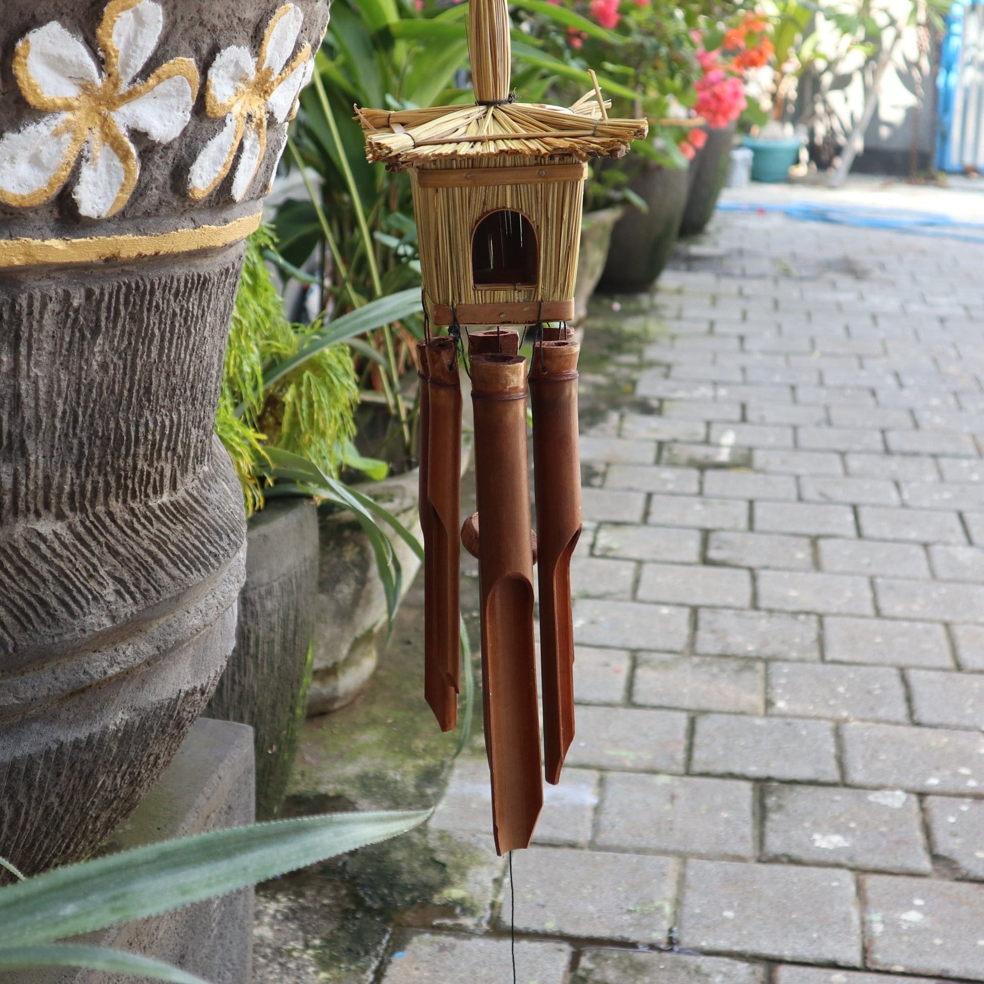 Medium Seagrass Bird Box with Chimes 45 x 17cm - ShopGreenToday