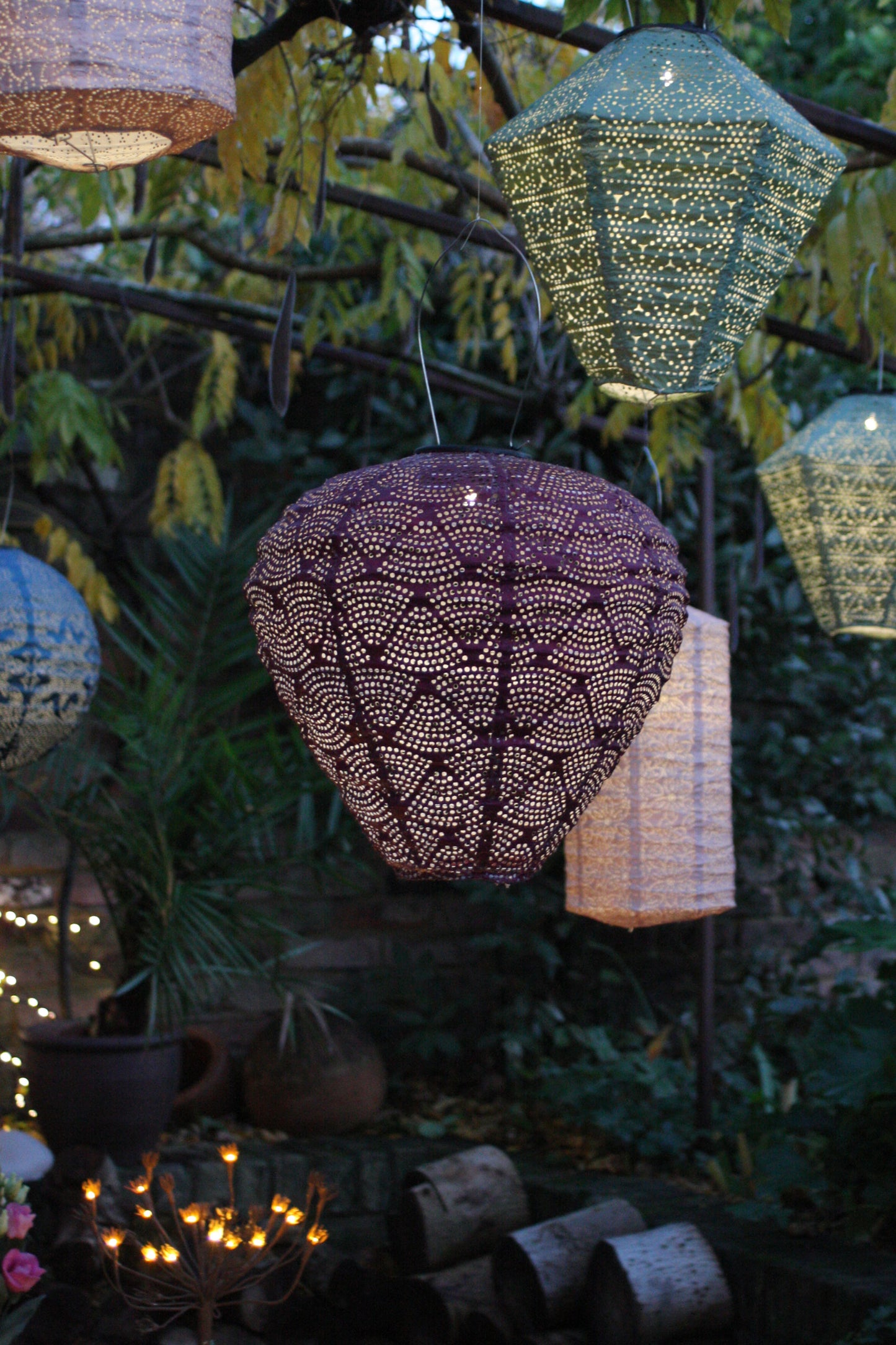 Moroccan Style Solar Lantern Balloon - ShopGreenToday